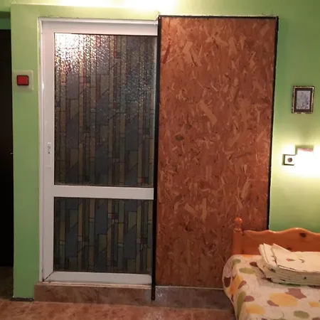 Dom Lidiya Guest house *